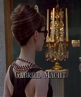 2000-AudreyHepburnStory-0025.jpg