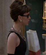 2000-AudreyHepburnStory-0031.jpg