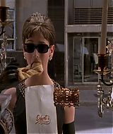 2000-AudreyHepburnStory-0119.jpg