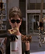 2000-AudreyHepburnStory-0121.jpg