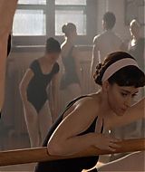 2000-AudreyHepburnStory-0223.jpg