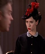 2000-AudreyHepburnStory-0422.jpg