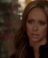 2012-TheClientList-S01E07-528.jpg