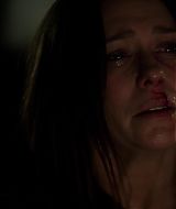 9-1-1-S02E13-091.jpg