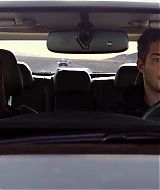 9-1-1-S02E13-230.jpg