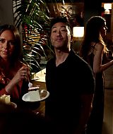9-1-1-S03E01-081.jpg