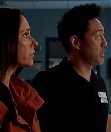 9-1-1-S03E01-093.jpg