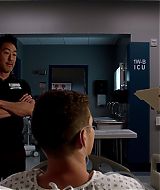 9-1-1-S03E01-102.jpg