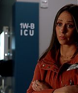 9-1-1-S03E01-128.jpg