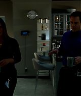 9-1-1-S03E01-136.jpg