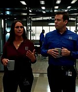 9-1-1-S03E01-146.jpg