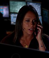 9-1-1-S03E01-212.jpg