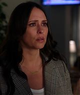 9-1-1-S03E09-169.jpg