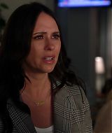 9-1-1-S03E09-170.jpg