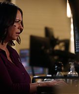 911-S04E01-108.jpg