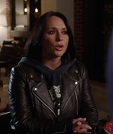 9-1-1-S05E13-010.jpg
