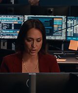 911-S08E01-012.jpg