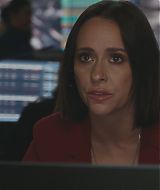 9-1-1-S08E03-011.jpg
