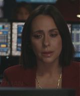 9-1-1-S08E03-038.jpg