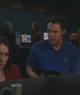 9-1-1-S08E03-090.jpg
