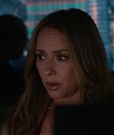 9-1-1-S08E13-015.jpg